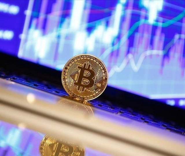 Kripto piyasalarında hareketlilik sürüyor: Bitcoin 100 bin doların üstüne çıktı