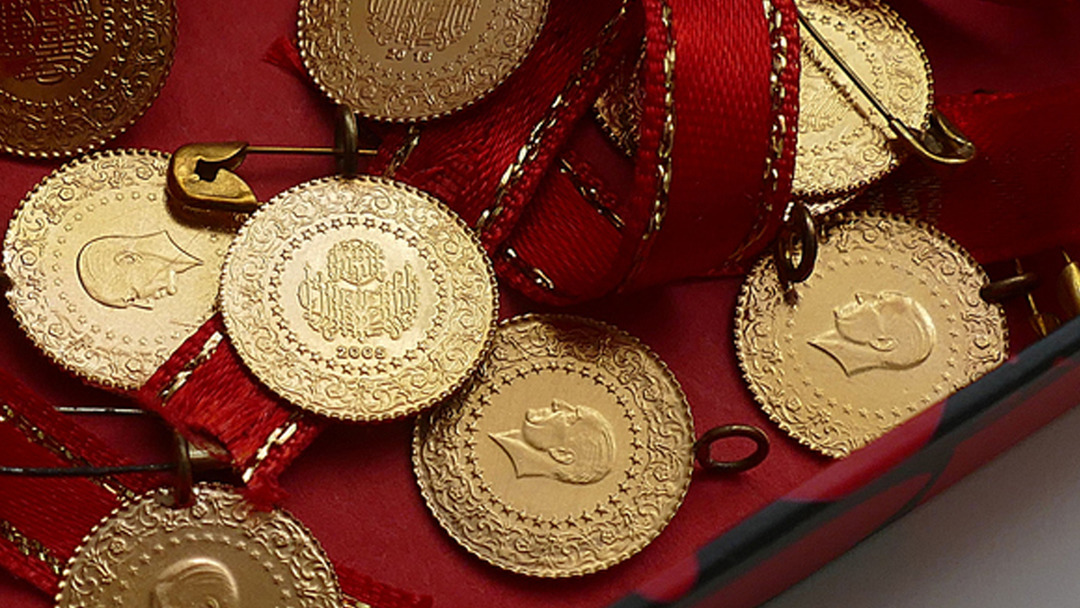 Ons altın tarihinde ilk defa 3 bin dolar seviyesini ge&ccedil;ti