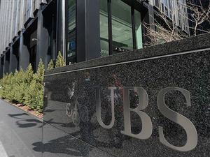 UBS'ten yeni altın tahmini!  Ons altın 3.200 dolara &ccedil;ıkabilir