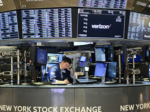 New York borsasında &ccedil;alkantılı seyir devam ediyor! G&uuml;ne yine d&uuml;ş&uuml;şle başlayarak a&ccedil;ıldı