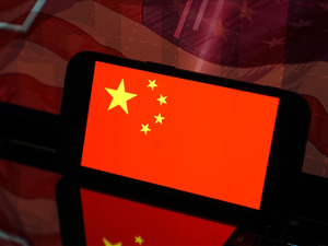 Beyaz Saray a&ccedil;ıkladı! ABD'nin &Ccedil;in'e uyguladığı g&uuml;mr&uuml;k vergisi y&uuml;zde 245'i buldu