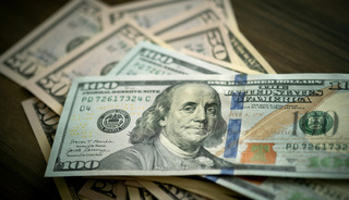 Dev bankadan yeni dolar tahmini geldi!