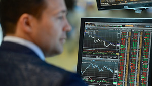 S&P 500 ve Nasdaq endeksleri tarife belirsizlikleriyle geçen ikinci çeyreği rekorla tamamladı