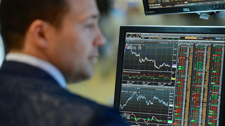 S&P 500 ve Nasdaq endeksleri tarife belirsizlikleriyle geçen ikinci çeyreği rekorla tamamladı