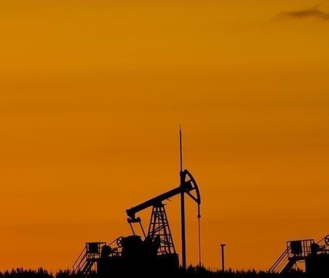 ABD petrol fiyatı tahminini yukarı yönlü revize etti