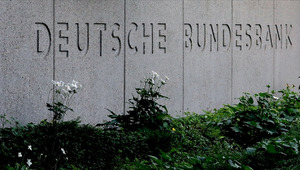Bundesbank Alman ekonomisinin ikinci çeyrekte ivme kaybettiğini bildirdi
