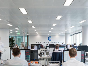 İngiliz ekonomi devinden &ccedil;arpıcı 'faiz indirimi' yorumu! Yıl sonu beklentisini de a&ccedil;ıkladı