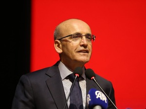 Kabine değişimi a&ccedil;ıklaması geldi: Şimşek gidiyor mu?