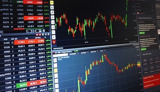Ne Yükseldi Ne Düştü: BIST 100 Durgun Seyirde