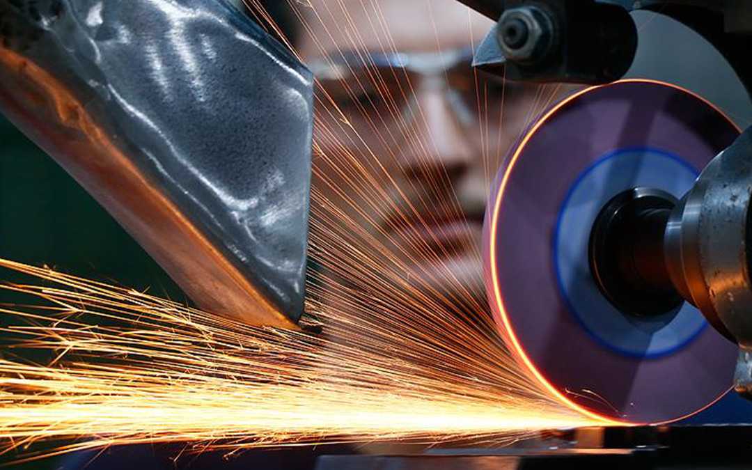 Sanayide alarm zilleri &ccedil;alıyor! Ne sipariş var ne de &uuml;retim: Son on ayın en sert gerilemesi