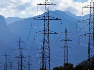 G&uuml;nl&uuml;k elektrik &uuml;retim ve t&uuml;ketim verileri