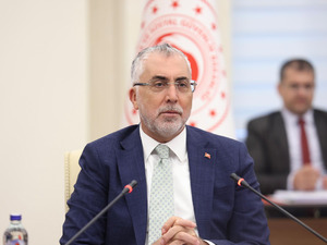 Bakan Işıkhan'dan toplu s&ouml;zleşme a&ccedil;ıklaması! "En kısa s&uuml;re i&ccedil;erisinde ger&ccedil;ekleştireceğiz"