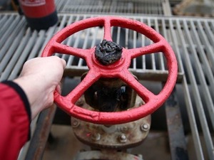 EIA, petrol talebi artış tahminini aşağı y&ouml;nl&uuml; revize etti