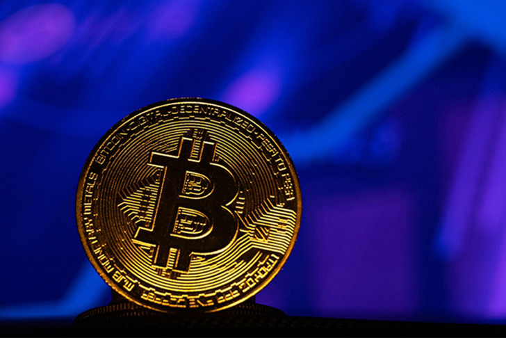 Faiz indirimi beklentileri onu da etkiledi! Bitcoin rekor tazeledi: O seviyeyi aştı
