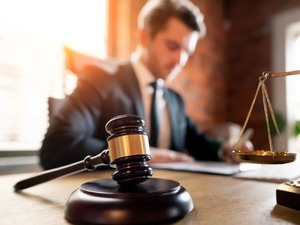 2 kurum a&ccedil;ıkladı: Bug&uuml;n iş bırakan memurlara işlem yapılacak