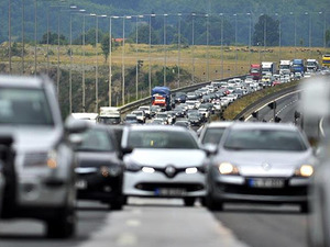 Temmuzda trafiğe kayıtlı ara&ccedil; sayısında rekor artış