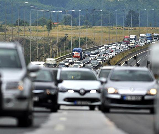 Araç sahiplerini doğrudan ilgilendiriyor! Trafik sigortası kuralları sil baştan... O tarihte yürürlüğe girecek