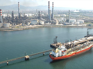 Rusya'da benzin ihracat yasağının uzatılacağı a&ccedil;ıklandı