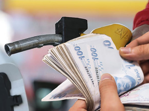 Ara&ccedil; sahiplerini &uuml;zen haber! Dev zam geliyor: Akaryakıt tabelası değişiyor (26 Ağustos 2025 g&uuml;ncel benzin, lpg, motorin fiyatları)