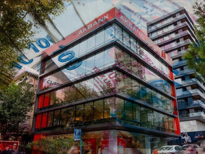 Akbank (AKBNK) yükselen kama içinde: 121 TL mi, 50 TL mi?