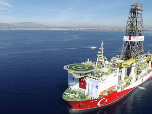 Enerji filosuna katılacak y&uuml;zer platform Karadeniz'deki &uuml;retimi katlayacak