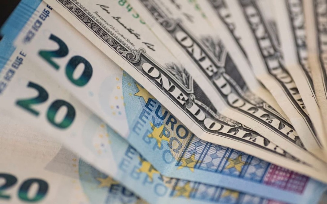 Serbest piyasada d&ouml;viz a&ccedil;ılış fiyatları