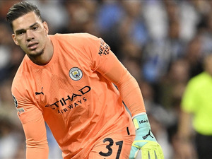 KAP'a bildirildi! Ederson resmen Fenerbah&ccedil;e'de: İşte alacağı &uuml;cret