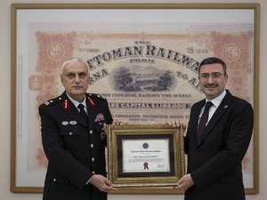 SPK eğiticinin eğitimi programının ilk mezunu jandarma oldu! Sertifikalarını aldılar