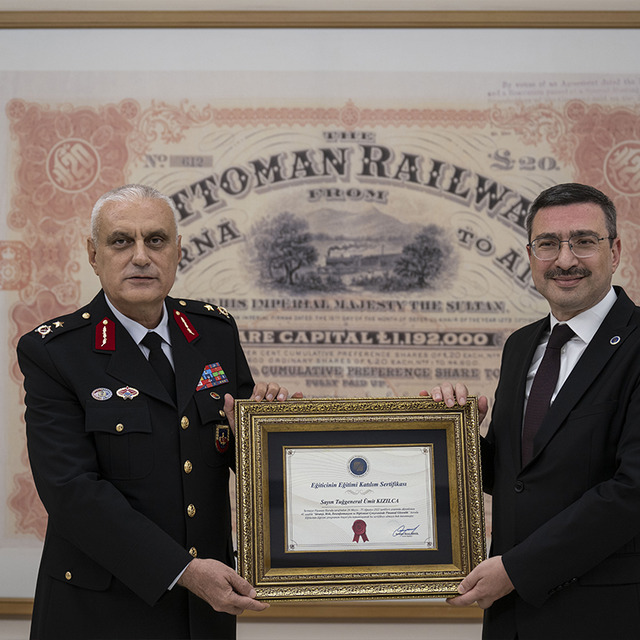 SPK eğiticinin eğitimi programının ilk mezunu jandarma oldu! Sertifikalarını aldılar