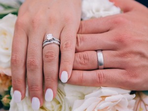 Ailelere 1 milyar TL'lik dev destek! Evlenenlere 3 asgari &uuml;cret hediye