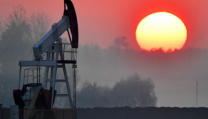 Orta Doğu gerilimi petrol tahminlerini değiştirdi! EIA'dan yeni fiyat