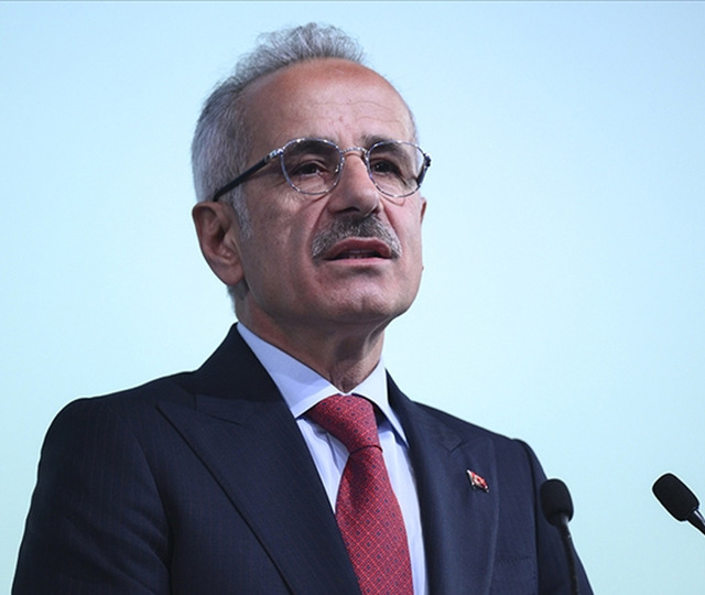 Bakan Uraloğlu duyurdu! Artık uçaklarda ücretsiz verilecek