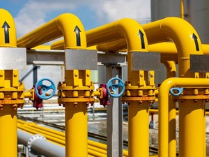 AB ile ABD doğal gaz i&ccedil;in el sıkışabilir 