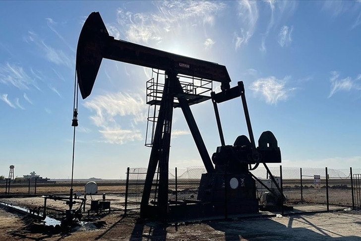 IEA petrol talebi artış öngörüsünü yukarı yönlü revize etti