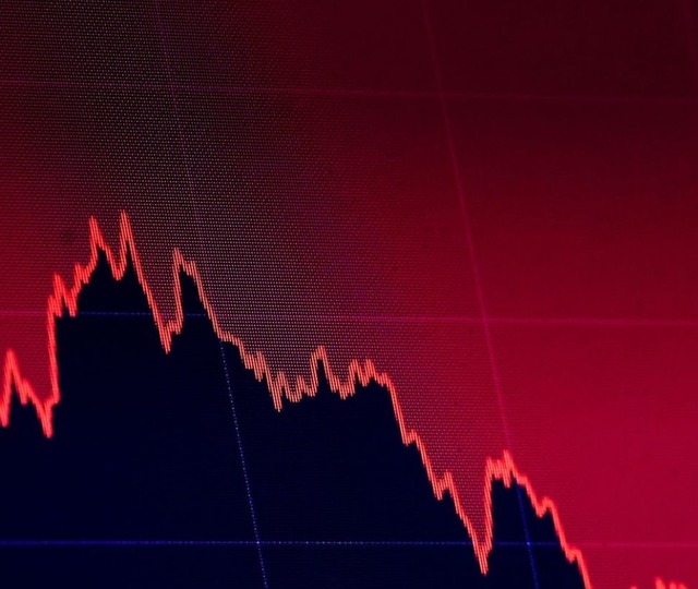 Borsa haftanın ilk gününe düşüş seyrinde başladı