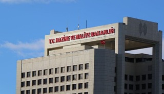 Hazine iki tahvil ihalesiyle 61,1 milyar lira borçlandı
