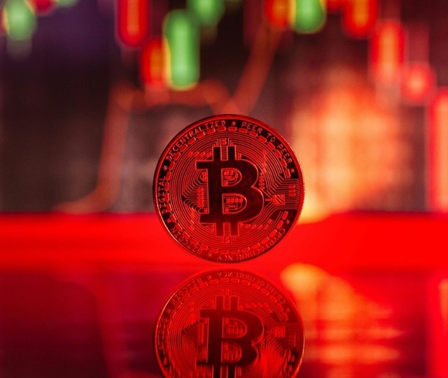 Bitcoin'de şok düşüş! Kripto piyasasında panik havası esiyor: Şimdi ne olacak?