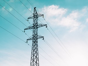 G&uuml;nl&uuml;k elektrik &uuml;retim ve t&uuml;ketim verileri