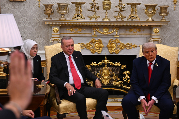 Beyaz Saray'da tarihi zirve! Cumhurbaşkanı Erdoğan ve ABD Başkanı Trump 6 yıl sonra Oval Ofis'te bir araya geldi: Kritik açıklamalar