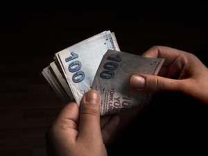 Bankaların kredi-mevduat marjları hızla daralıyor