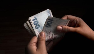 Bankaların kredi-mevduat marjları hızla daralıyor