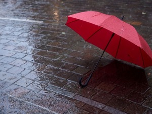 13 il i&ccedil;in fırtına ve yağış uyarısı: "Kışlıkları &ccedil;ıkarın"