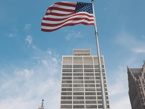 ABD imalatında daralma s&uuml;r&uuml;yor