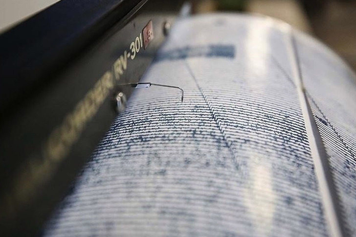 Marmara Denizi'nde peş peşe depremler! 17 kişi yaralandı