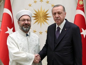 Erdoğan, Diyanet'te Ali Erbaş kadrolarını g&ouml;revden aldı