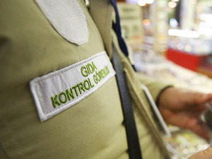 Aralarında bilindik markalar da var! Sucukta sakatat, zeytinyağında tohum yağı: Gıdada skandal listesine 22 &uuml;r&uuml;n daha eklendi