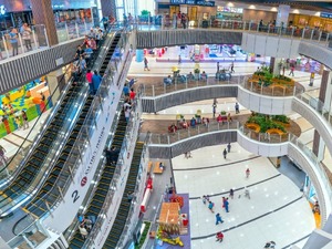 AVM'ler pazar g&uuml;n&uuml; kapanıyor mu? İşte yanıtı