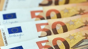 Tehlike çanları çalıyor: Fransa ve ABD çıkmazı Euro'yu vuruyor
