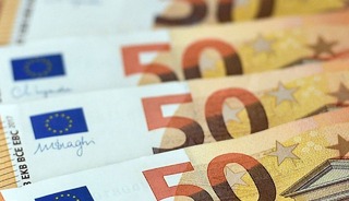 Tehlike çanları çalıyor: Fransa ve ABD çıkmazı Euro'yu vuruyor