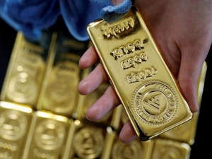 Sarı metal durmuyor: Rekor &uuml;st&uuml;ne rekor kırıyor (8 Ekim 2025 g&uuml;ncel altın fiyatları)